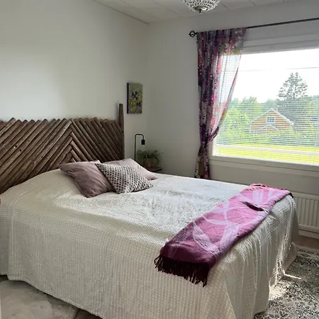 Kaisla - Kaunis Jaervimaisemalla Nummi