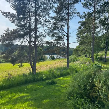 Kaisla - Kaunis Jaervimaisemalla Lägenhet *